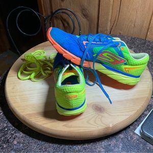 🔥HP🔥Sketchers GORun m strike Running Sneakers Men’s size 8  EUC